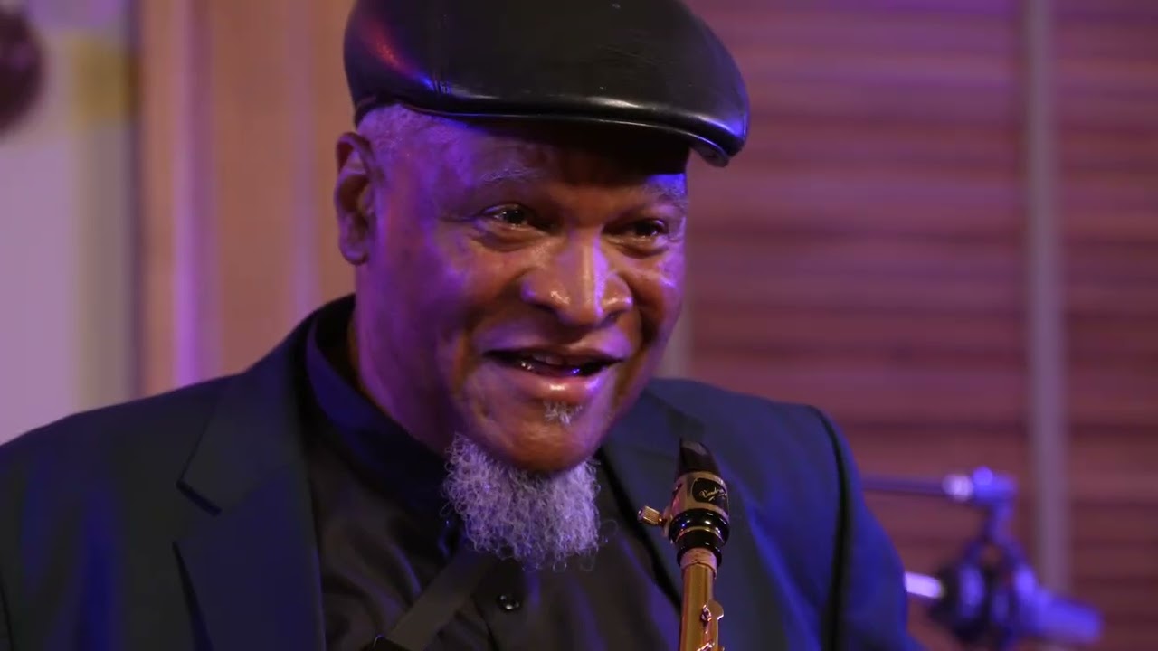 LG Desk Concerts 2026: Ep. 201 - Bobby Watson