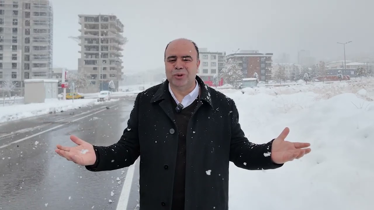 KARAKÖPRÜ’DE KARLA YOĞUN MÜCADELE! BAŞKAN ÇİFTÇİ: TÜM EKİPLERİMİZLE SAHADAYIZ