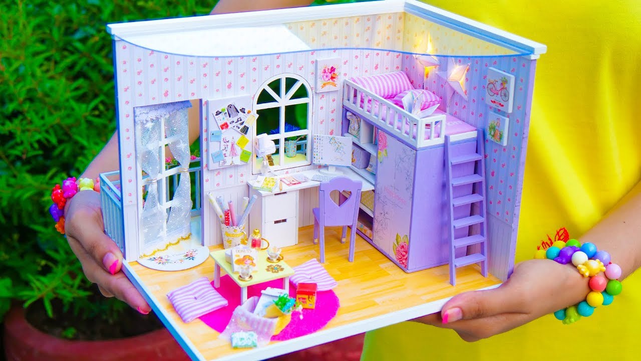 DIY Family Miniature Doll House