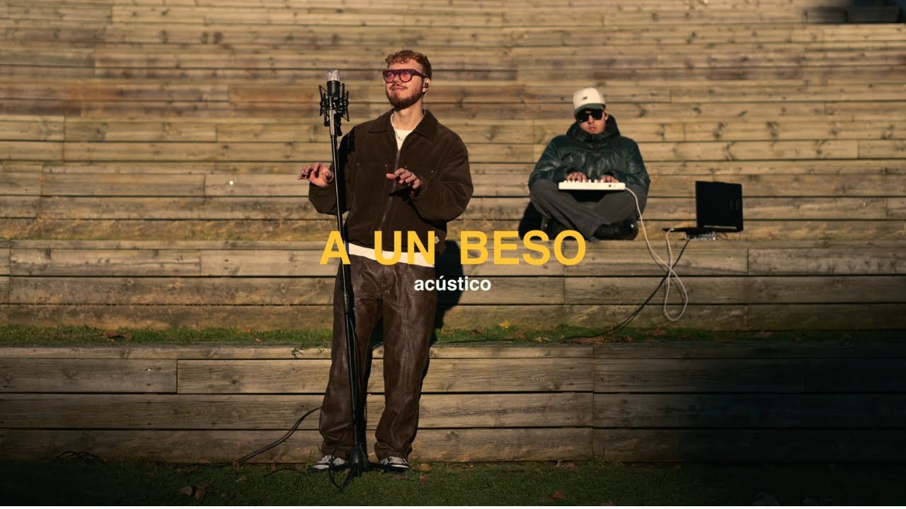 Dani Senay - A Un Beso (Acústico)