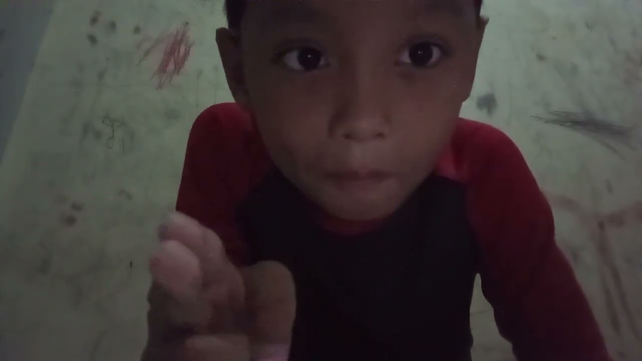 Soundnya tolong gedein ya takutnya suara ku gak kedengeran.