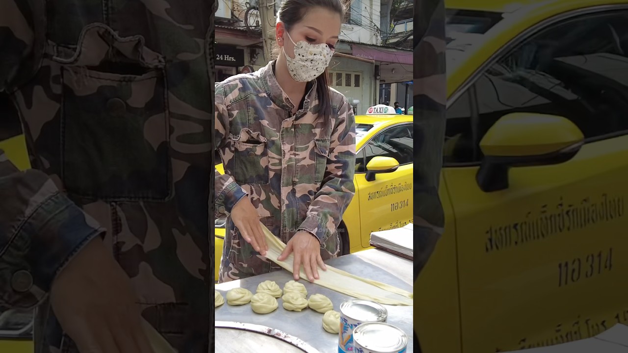 PUY Roti Lady with Mask!
