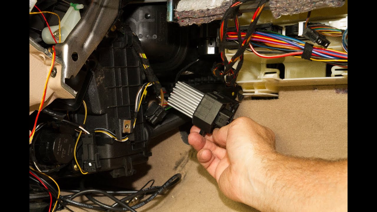 Replacing The Final Stage Unit (Blower Resistor) On A BMW