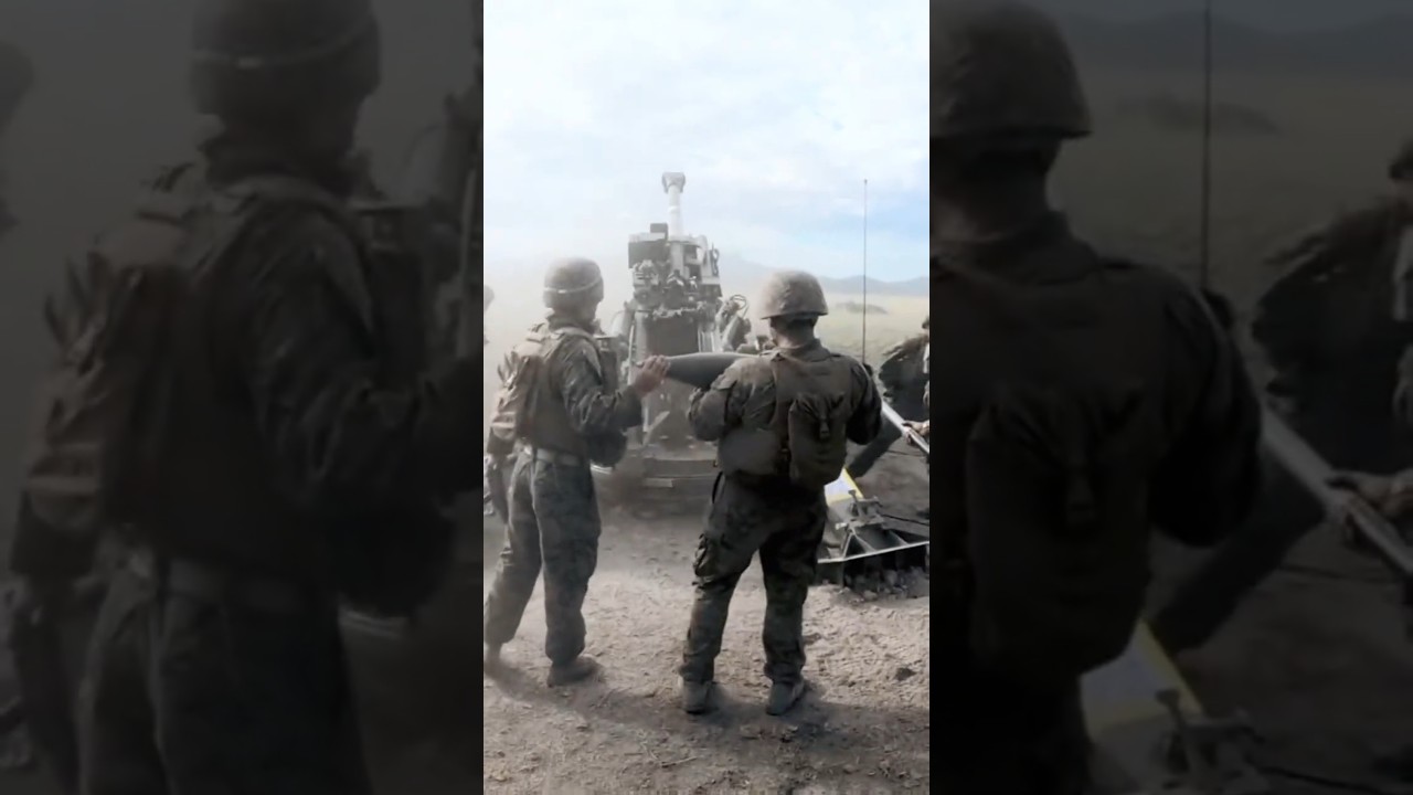 Огневая мощь: стрельба из гаубицы в полевых условиях #BattleZone24 #армия #военныеновости #shorts