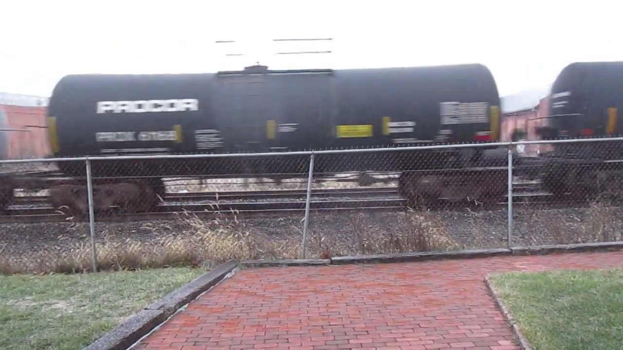 (1-14-2026) CSX northbound molten sulfur train in Marion Ohio.