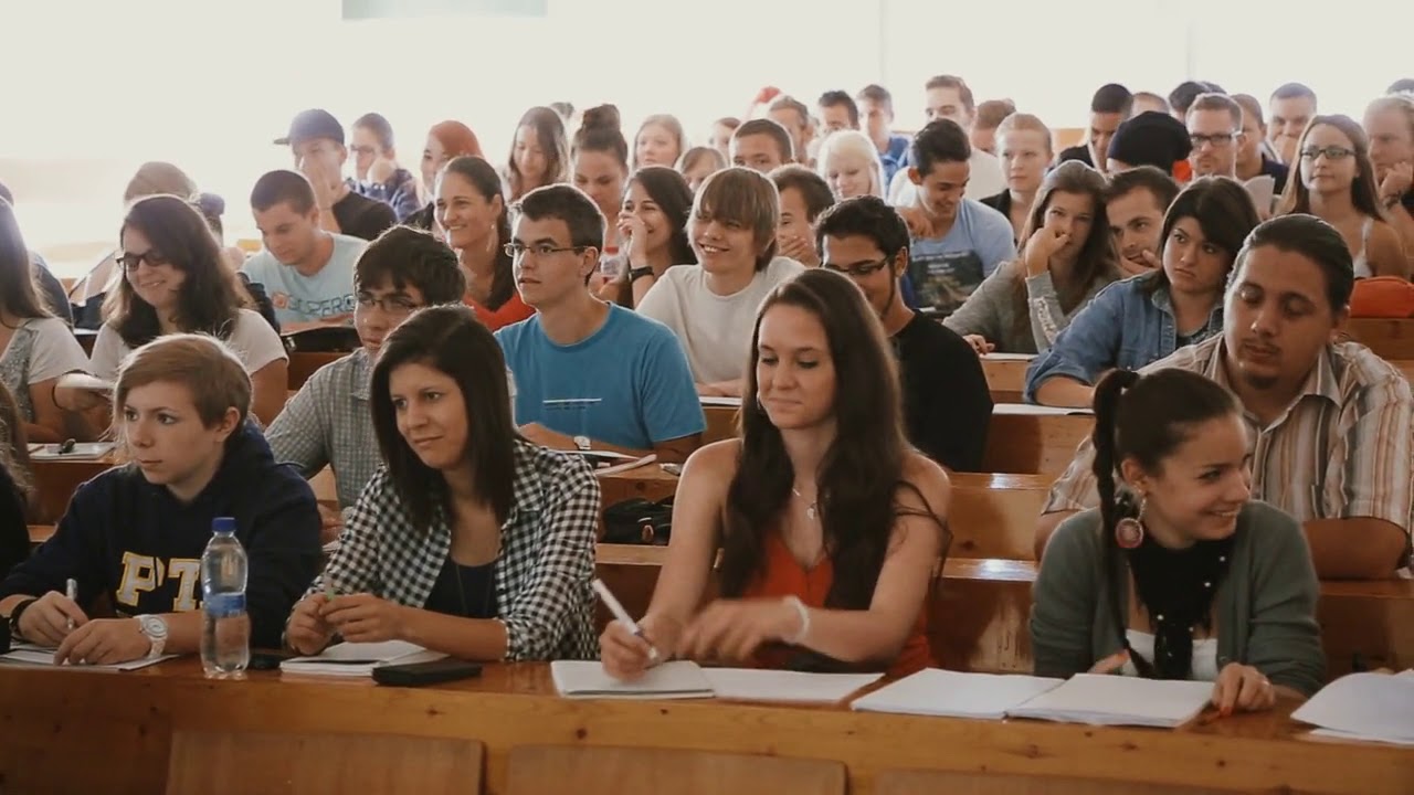 Study Computer Science and Mathematics at the University of Pécs!