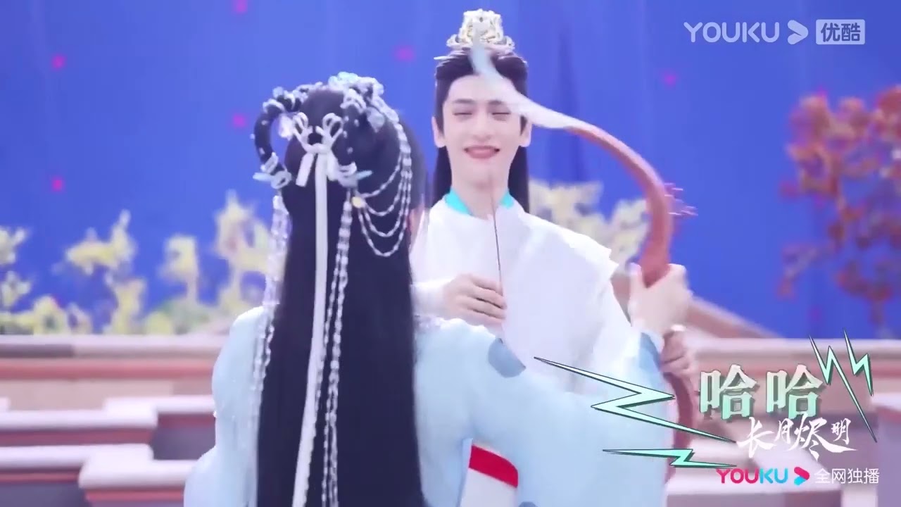 【花絮】白鹿床戲忍不住臉紅，羅云熙捏著白鹿的臉笑她太害羞！【长月烬明 TillTheEndofTheMoon】#罗云熙 #白鹿 #陈都灵