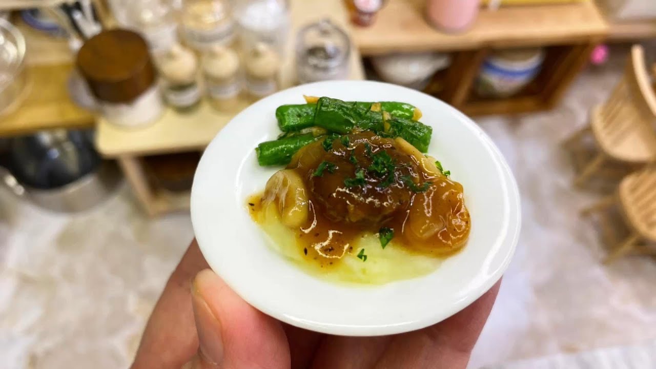 BEST MINI Hamburger Steak with Mushroom Gravy, Mashed Potatoes & Stir-Fried Green Beans 👩‍🍳😋