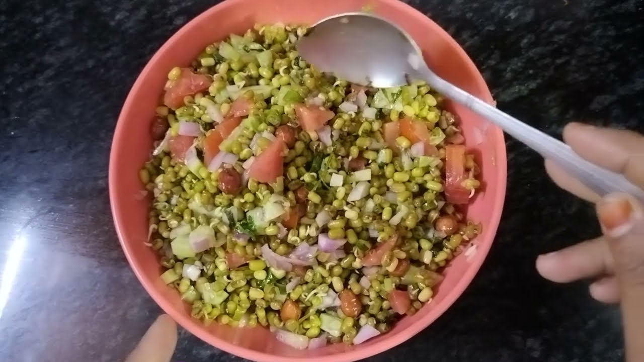 Moong Sprouts Chaat | Healthy & Tasty Breakfast | #morningbreakfast #diet #health #recipe
