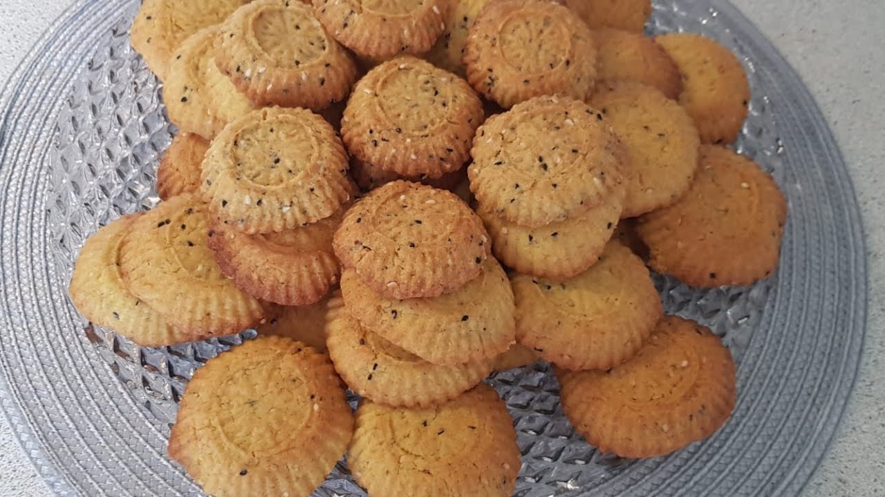 طريقة عمل كعك العيد بالكردي (كومبا) المشهورة بمنطقتنة بعفرين 🤗😋