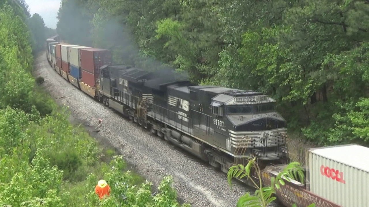 Petersburg, VA Railfanning 5-8-20 (feat. NS 1074)