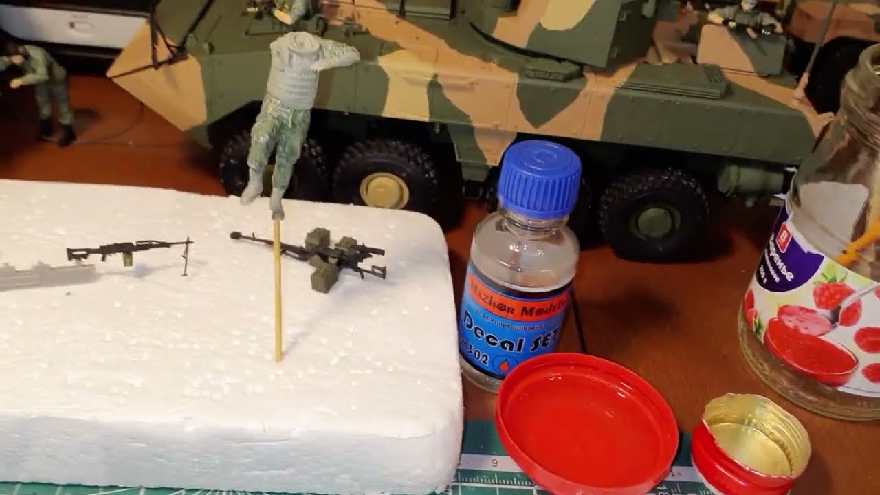 Наклейки Современный русский Цифровой камуфляж LRD 35001 компании live-resin 1:35