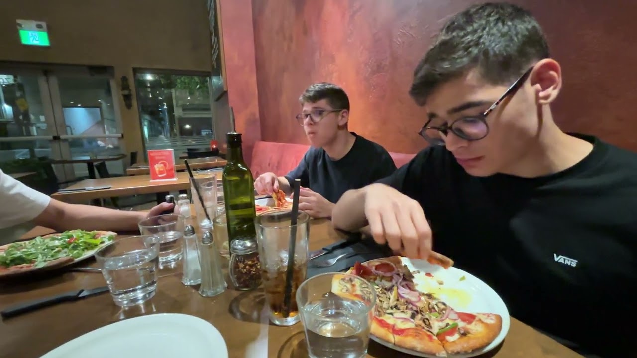 Pacifico Pizzeria & Ristorante - Vancouver | VIAJE VANCOUVER