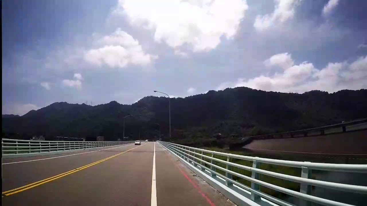 Ride to Xiaowulai Sky Walk