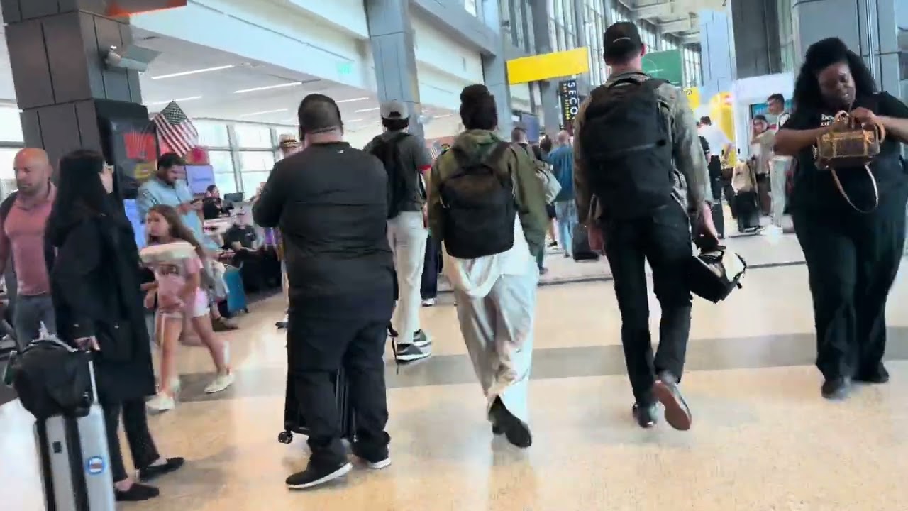Austin Airport Delta Arrival - Long walk from gate to Rental Car Center