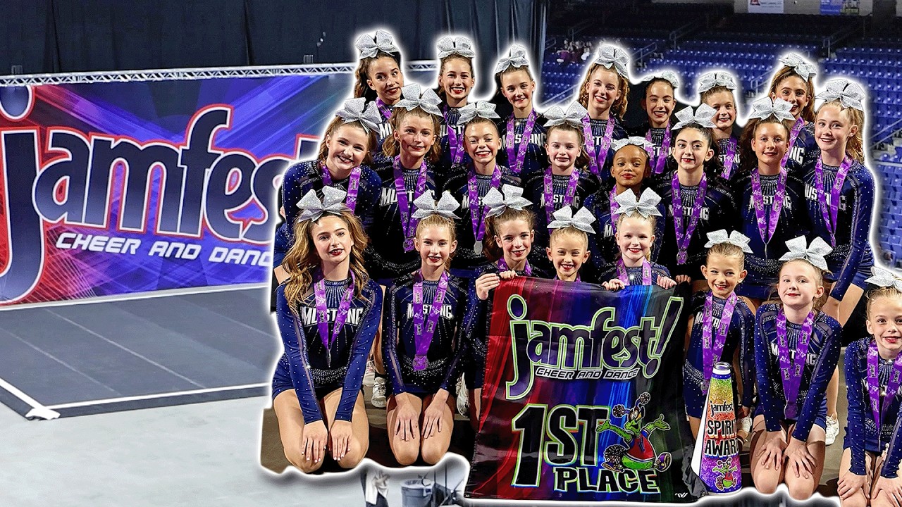 Команда поддержки Mustang Cheer Houston впервые принимает участие в соревнованиях!
