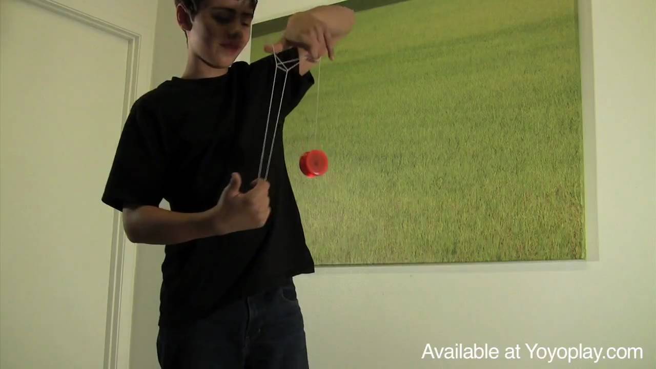 Duncan Mosquito Butterfly Yoyo Demo, with yoyoing