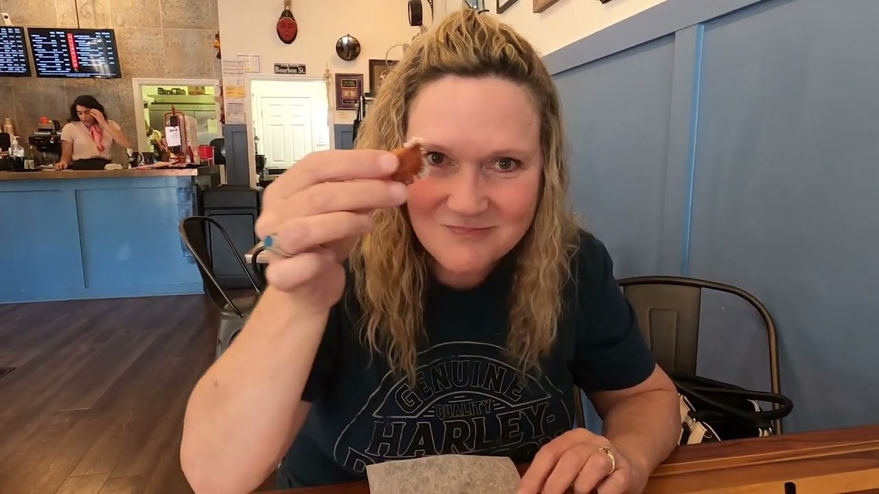BMW K1600 Grand America Rear Tire Change.. And Beignets
