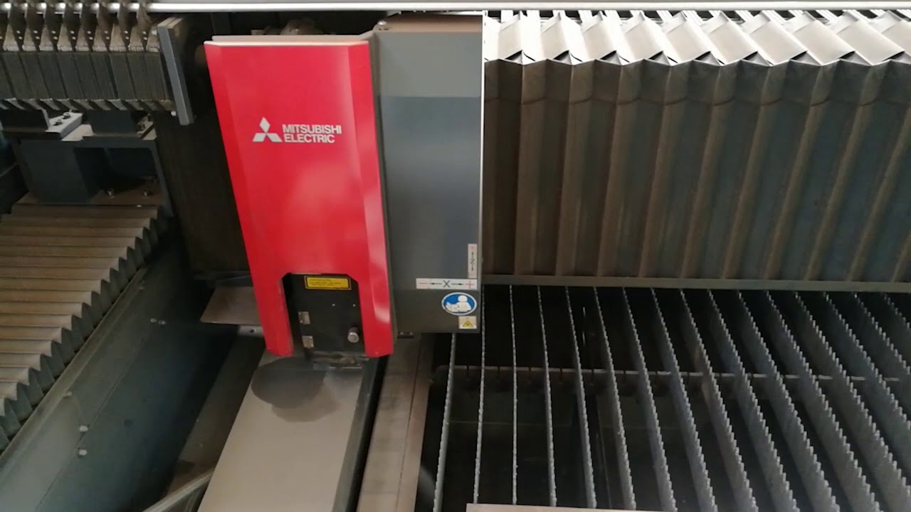 Mitsubishi ML3015eX(S2)-45CF-R (2015) Laser Cutting Machine