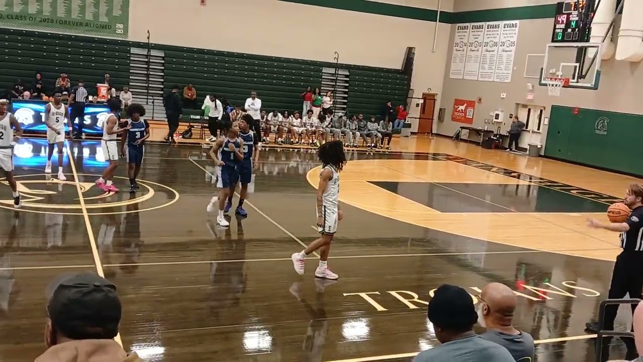 Evans vs South Lake. 3rd & 4th Quarter(Varsity Basketball)