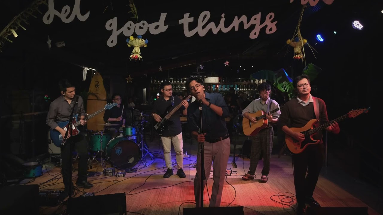 Onceweek - Past (Live at Santai Sore)