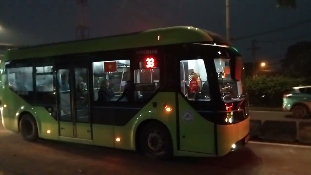 3 chiếc xe buýt 33 TP.HCM (VinFast Green Bus 8) về cùng lúc