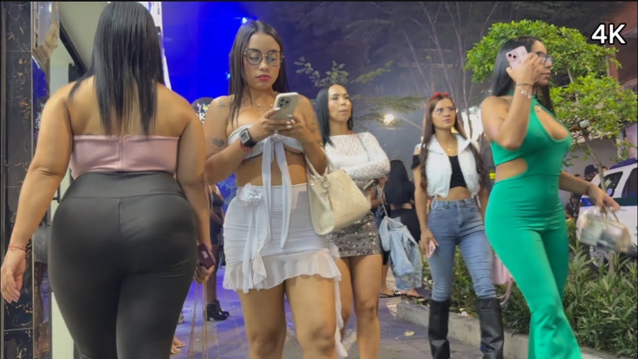 Medellin Walkthrough 🌙 – Nightlife Pulse & Street Moments