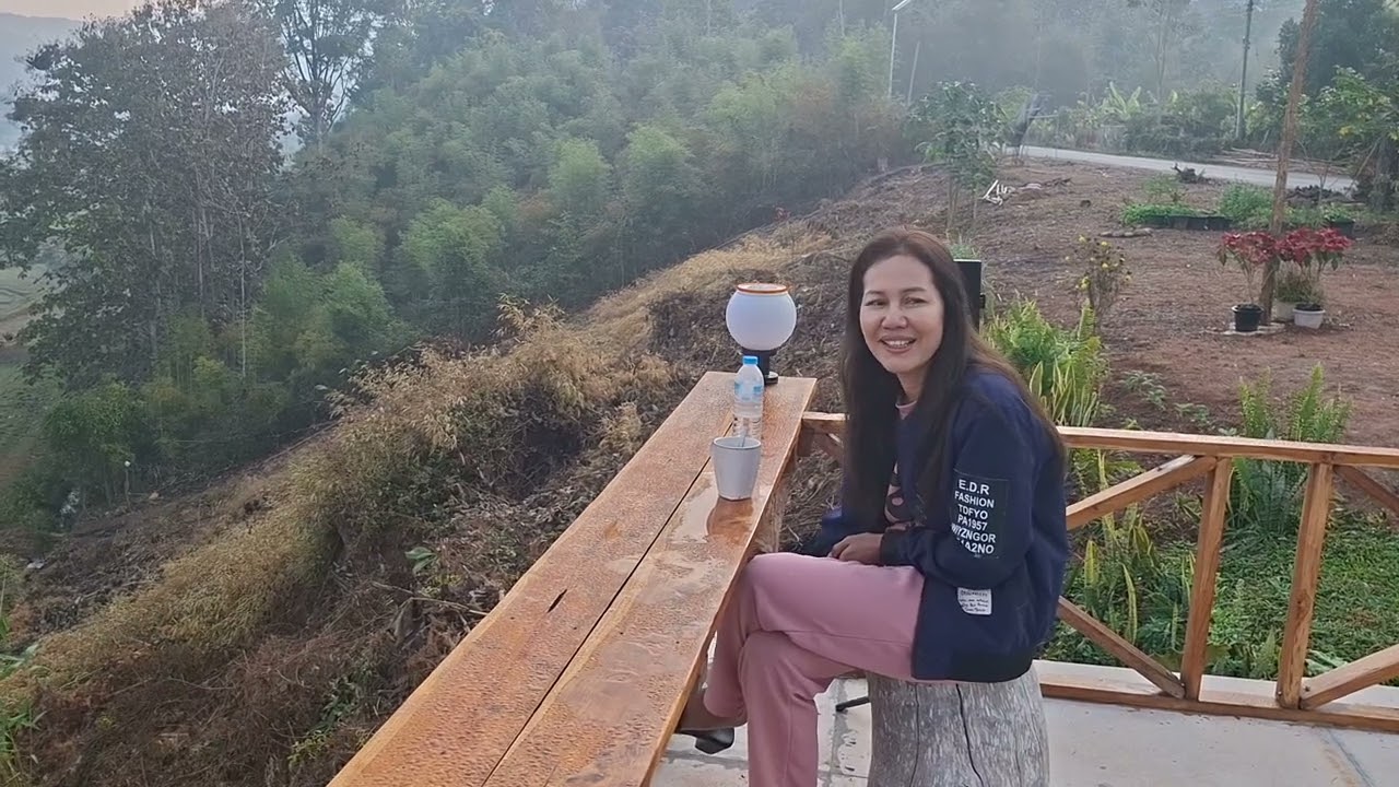 พอตะวันขึ้นเพียงภูประภาศป่า ยามเช้าๆที่อำเภอปัว