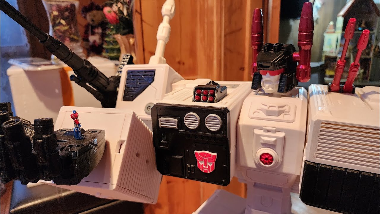 My custom 3D Printed Metroplex near completion