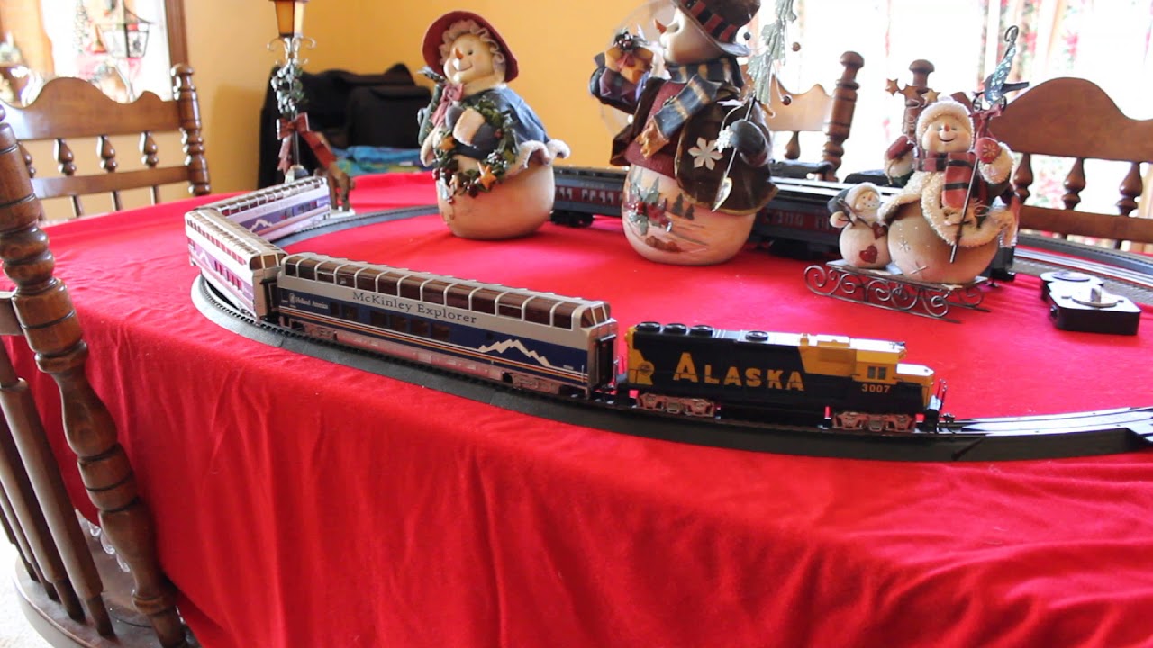 Bachmann Mckinley Explorer HO scale train set