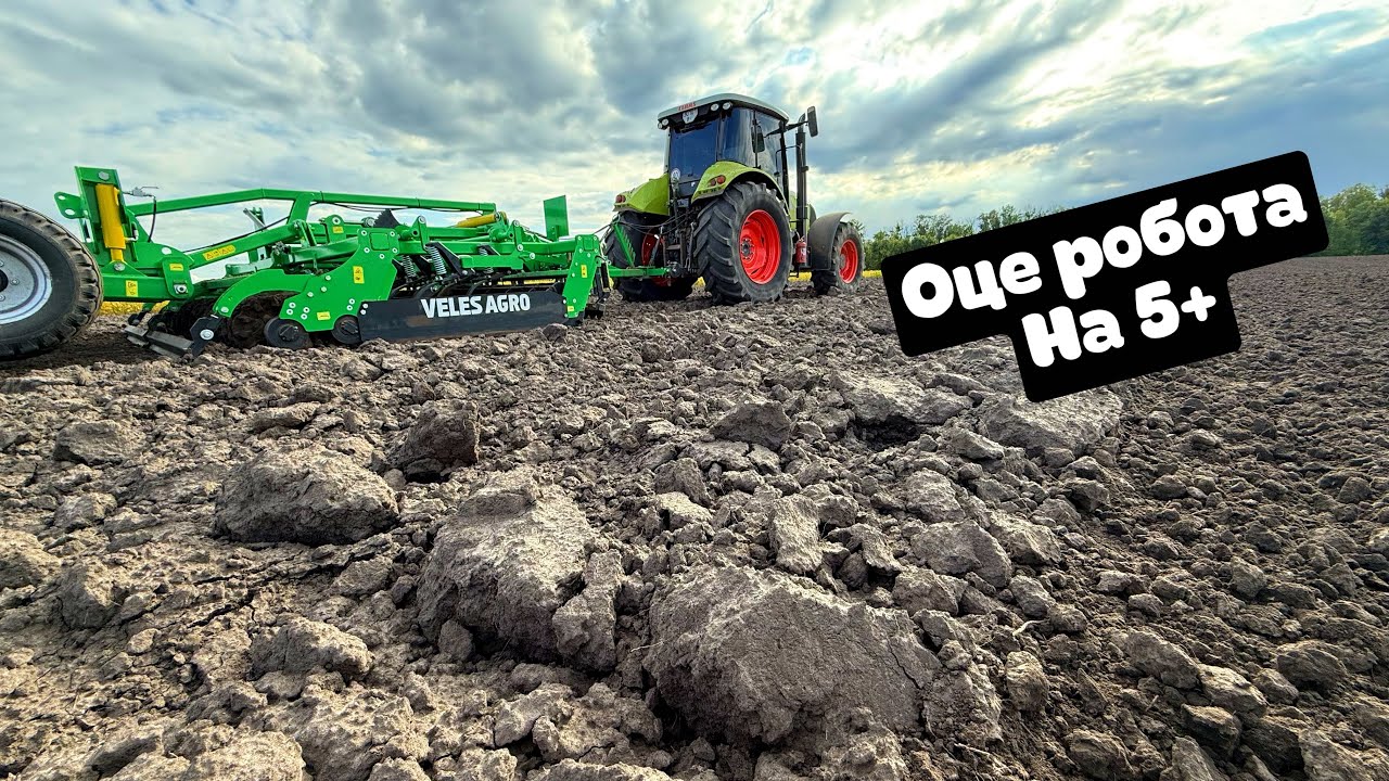 Компактор forward4 veles agro в своїй стихії. Фон просто картинка😱