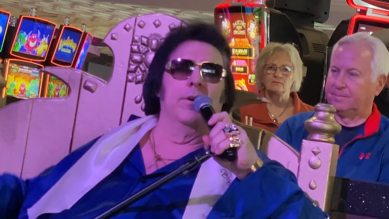 GREEN GREEN GRASS OF HOME   -  BIG ELVIS