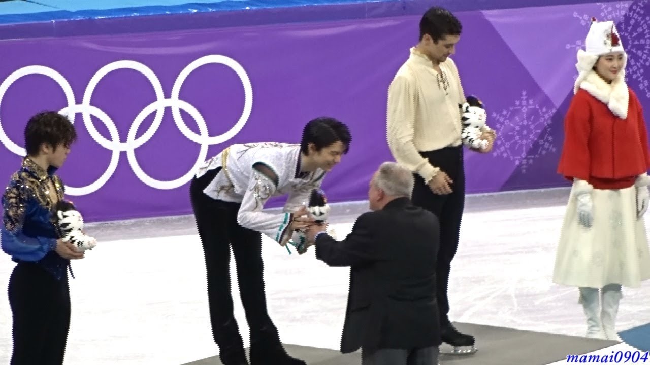 Yuzuru Hanyu 羽生結弦 2/17 Kiss and Cry Greenroom Ceremony