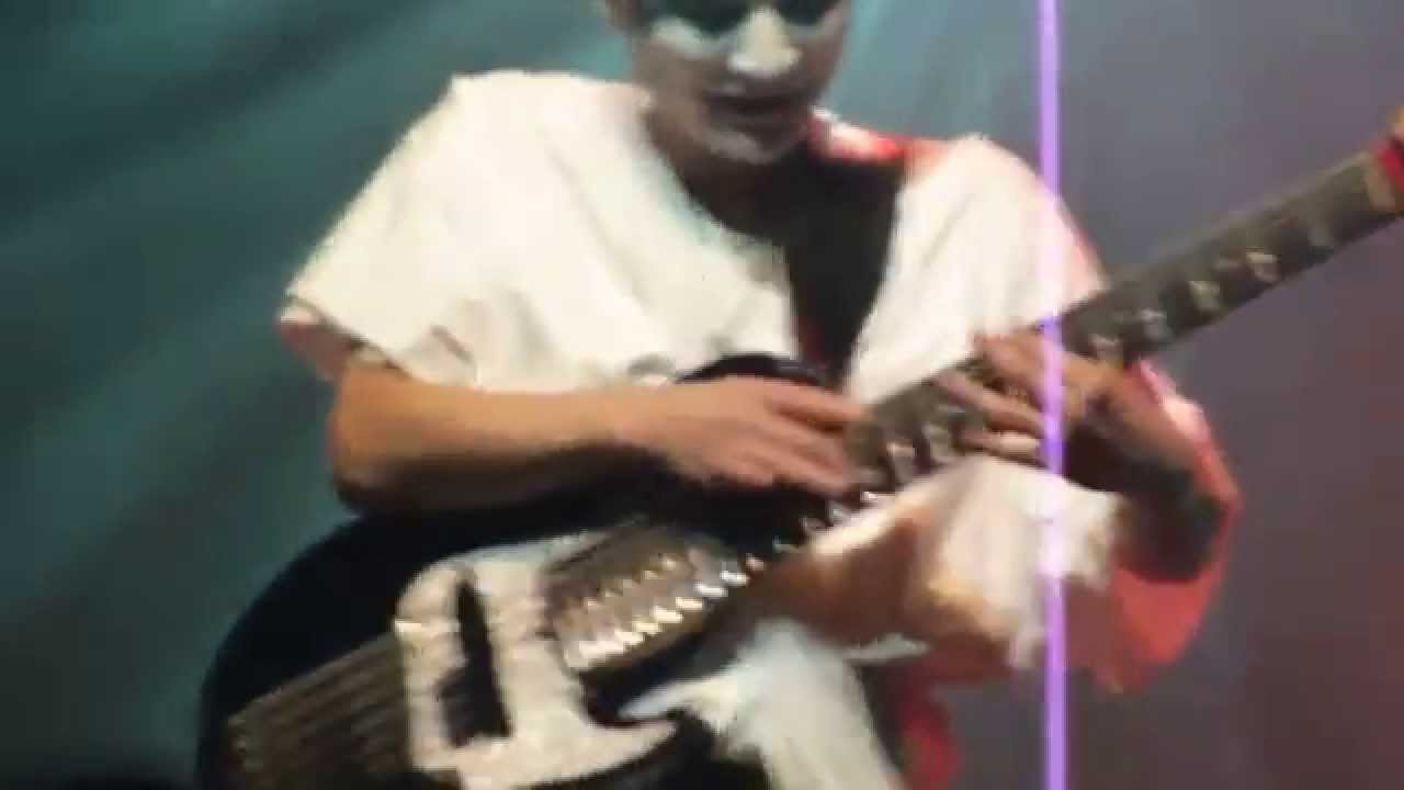 BABYMETAL - Kami Band performance (Live at The Forum, London)