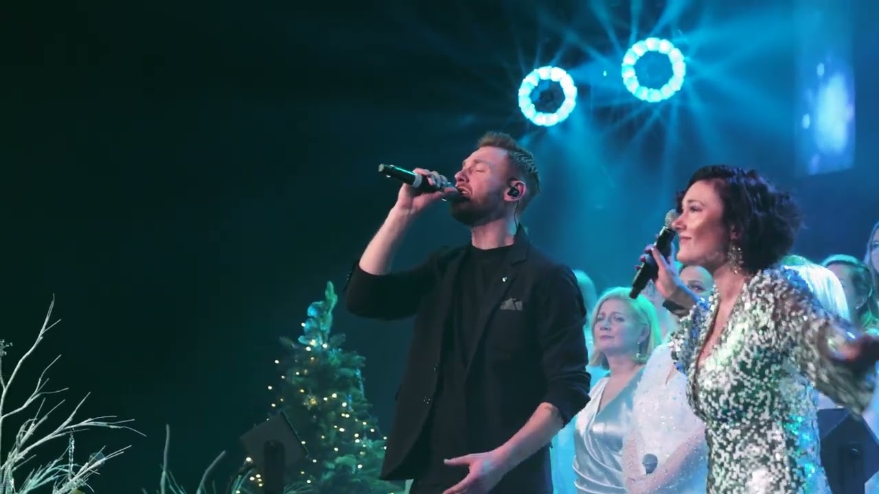 Sienna Gospel Choir - Gratitude (org. Gratitude - Byron Cage) feat. Michał Grobelny i Monika Urlik