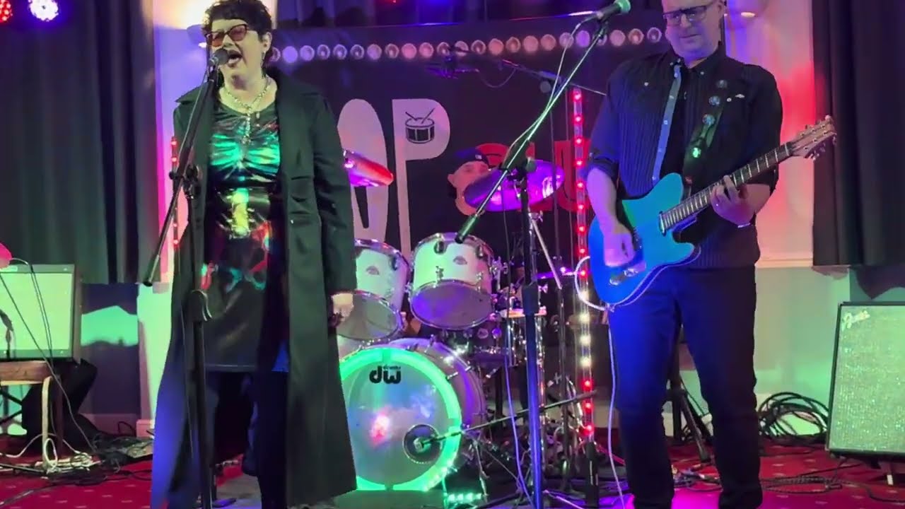 Isn't it Midnight - Fleetwood Mac Cover - The Strayz at BOP Club Night, Portishead