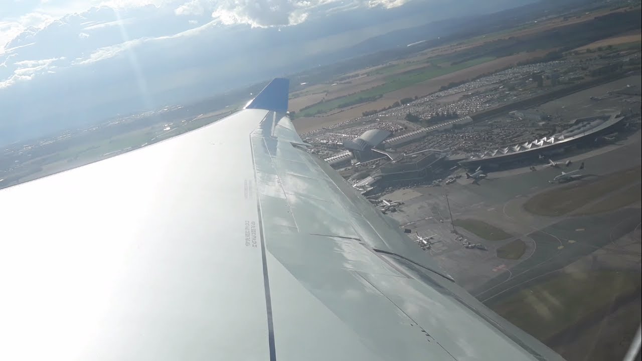 Decollage de Lyon St-exupéry | Airbus A330-200 Xl Airways