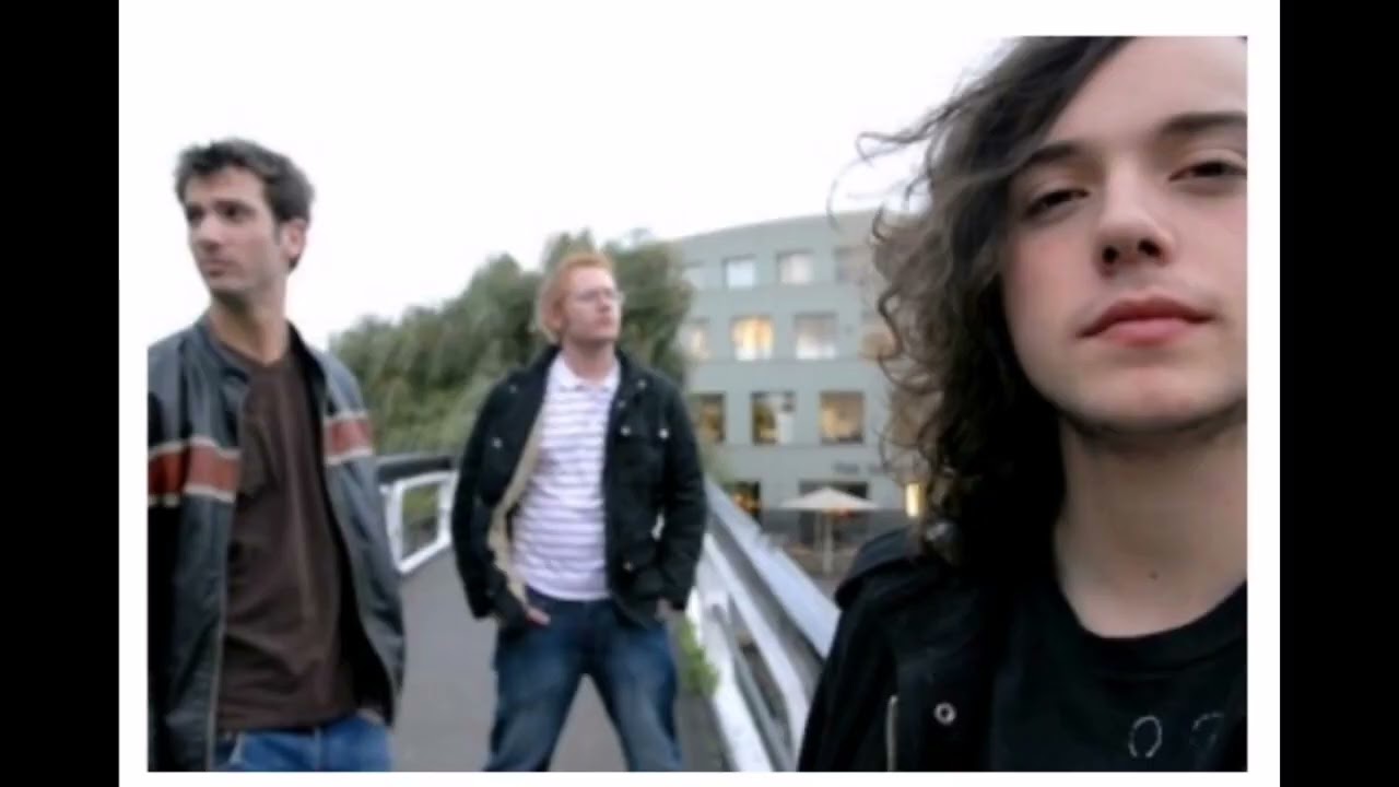 The Tunics - Dabbler's Handbook 2010 (Croyden London UK Indie Alternation Britpop New Wave Mod)