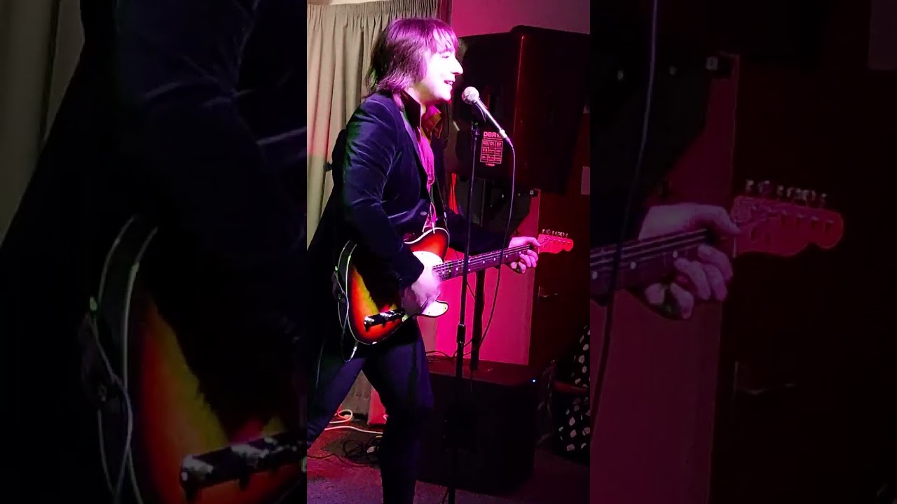 Billy Shannon - Living Next Door to Alice (Smokie cover) - Newport Navy Club - 06-04-2024
