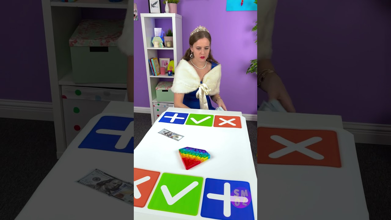 Even princesses love this POPULAR TikTok FIDGET GAME! 