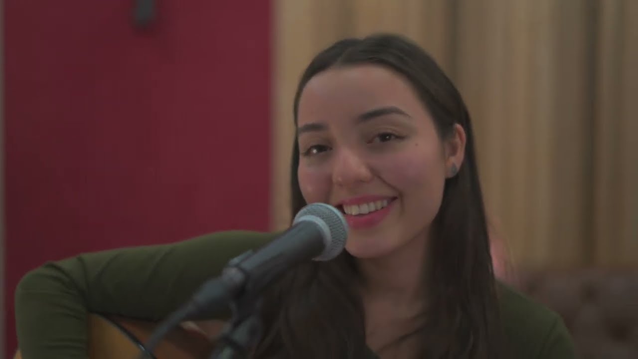 Grecia Vallejo - Me muero (Carlos Rivera COVER)