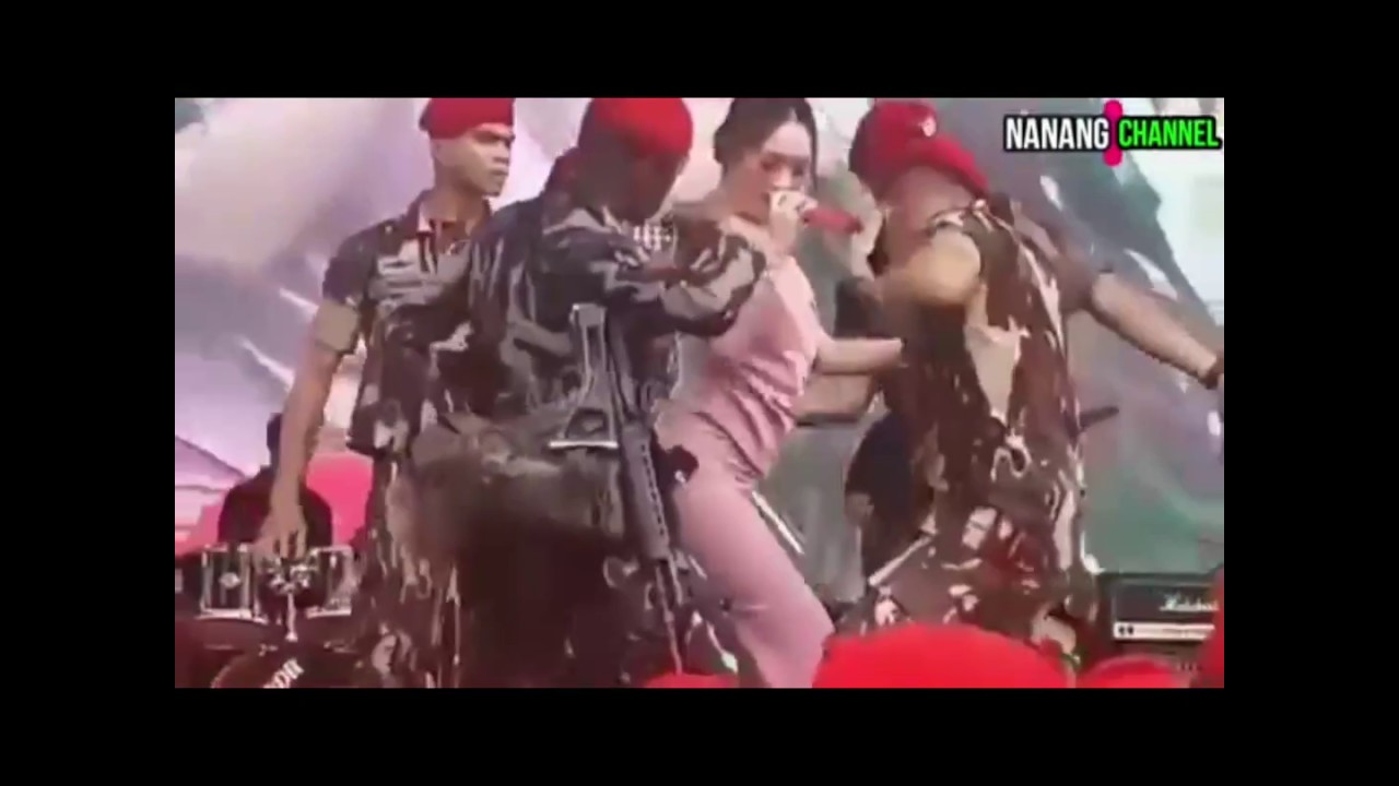 HEBOH !!! ZASKIA GOTIK GOYANG KOPASUS