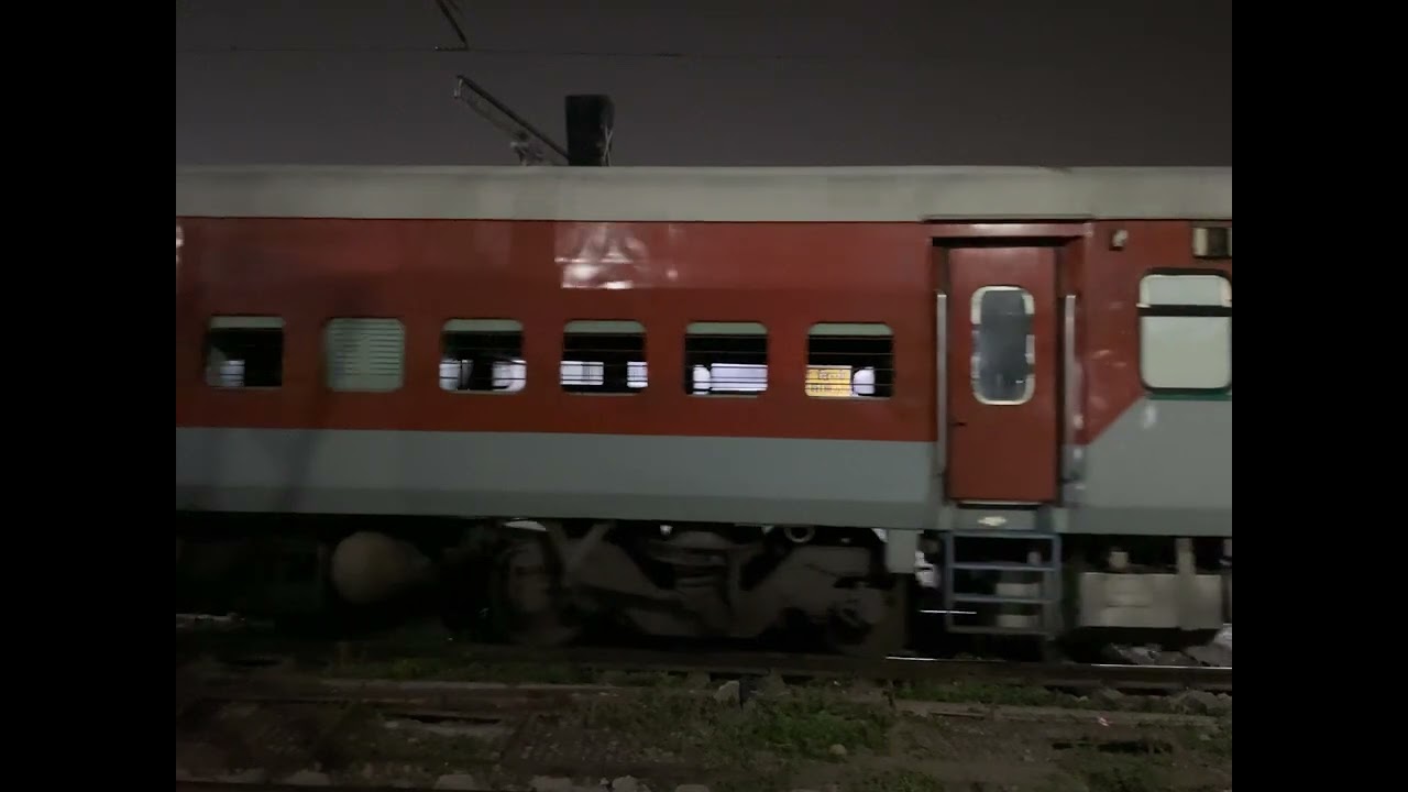 Amazing! The real workhorse of indias’s Rail Network. 