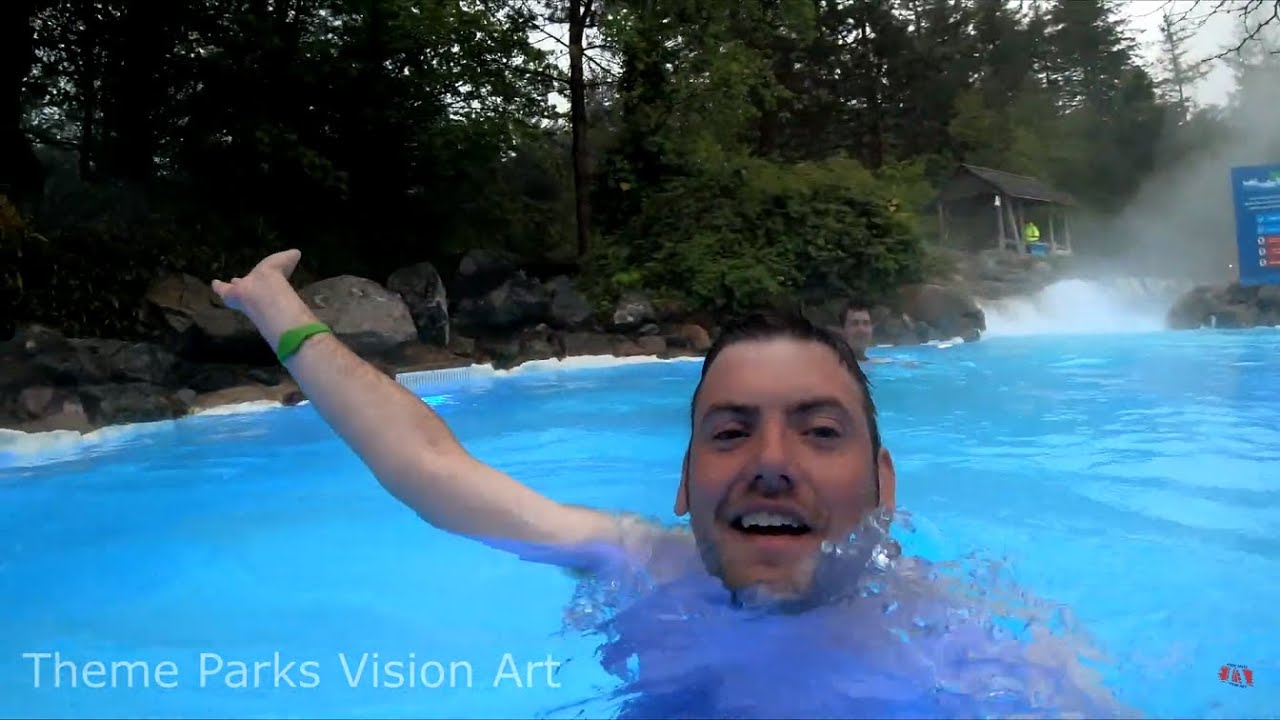 Center Parcs Waterpark (Longleat Forest) [CC]