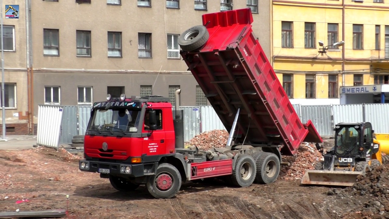 Tatra Terrno 6x6 unload material