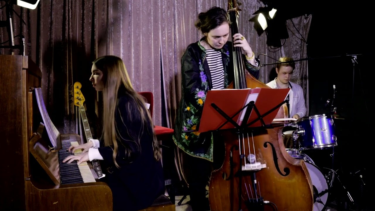 S.V.S.- trio