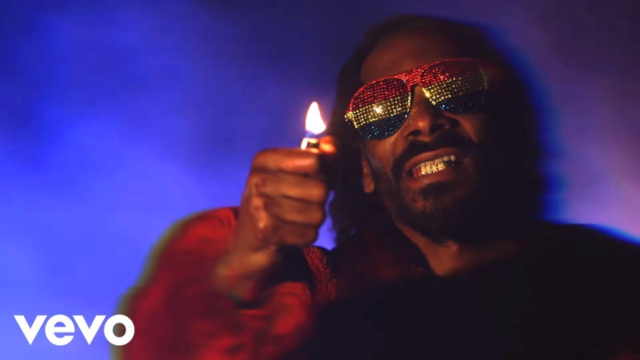 Snoop Lion - Lighters Up (Official Video) ft. Mavado, Popcaan