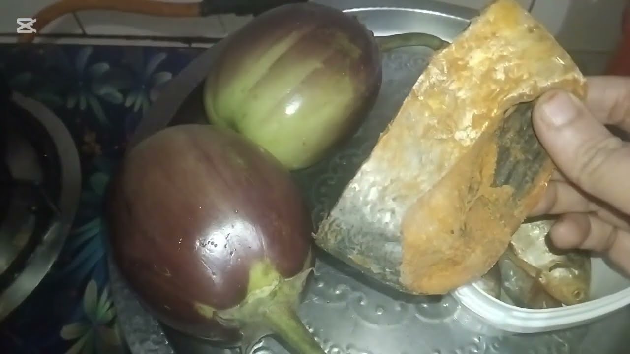 দারুন স্বাদের নোনা ইলিশ ভুনা |Hilsha With Eggplant Curry |Nona ilish recipe |Oarna's mom |daily 