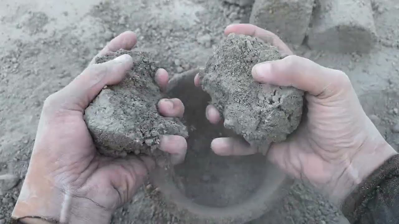 Crunchy Stoney Sand Cement Dry Floor\Mini Pot Crumbles 🤤 Earthy Dust Play\Pouring💨 Satisfying ASMR 😌