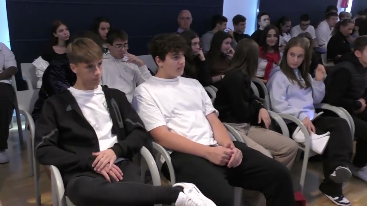 Iscrizioni scuole superiori, gli studenti abruzzesi scelgono i licei
